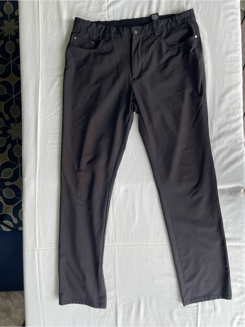 Greg Norman Mens Golf Pants 36x32 Charcoal Gray Stretch Performance Trousers